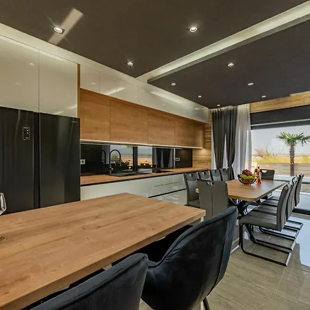 Вилла Seaside Luxury With A Swimming Pool Privlaka, Zadar - 23518 *