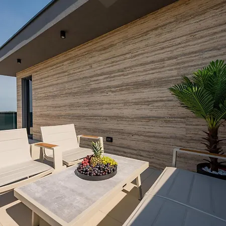 Seaside Luxury With A Swimming Pool Privlaka, Zadar - 23518 Privlaka (Zadar)