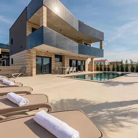 Villa Seaside Luxury With A Swimming Pool Privlaka, Zadar - 23518 Privlaka (Zadar)