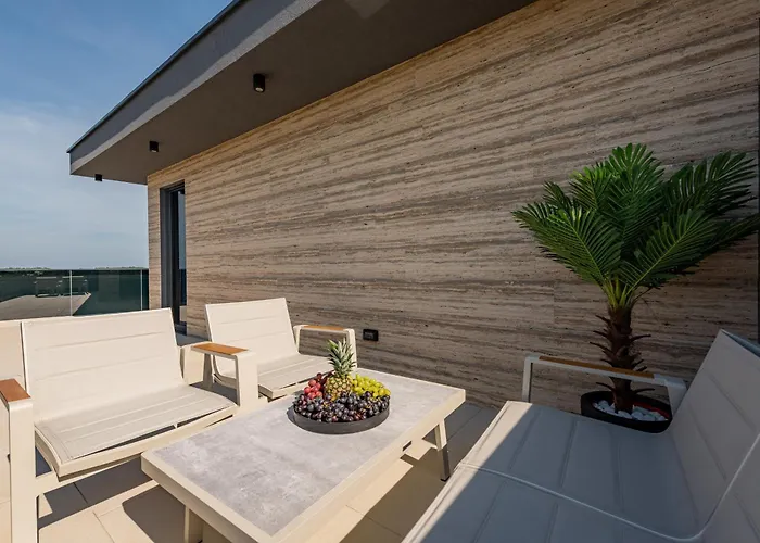 Seaside Luxury With A Swimming Pool Privlaka, Zadar - 23518 Privlaka